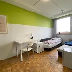 Hostello Airport Strzegomska - W Pelni Wyposazone