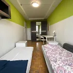 Hostello Airport Strzegomska - W Pelni Wyposazone *