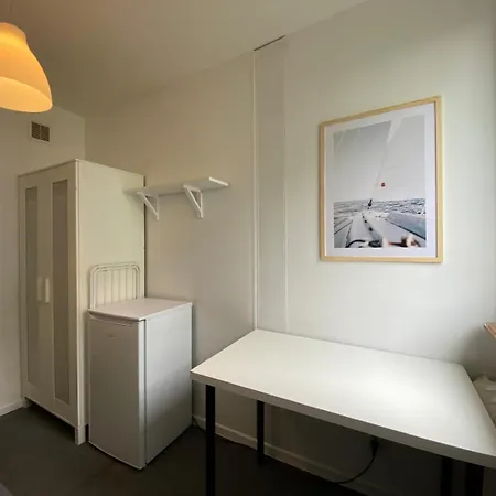 Hostello Airport Strzegomska - W Pelni Wyposazone Hostel Vratislav