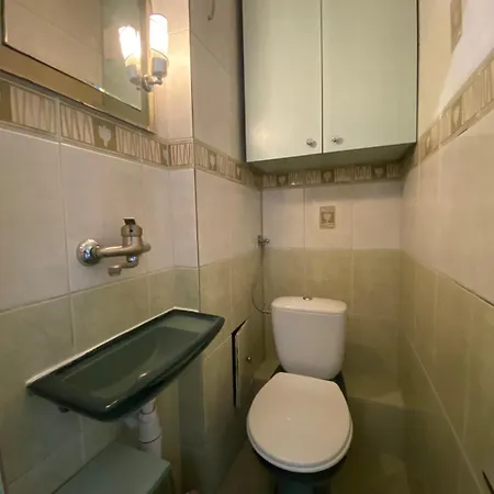 Hostel Hostello Airport Strzegomska - W Pelni Wyposazone Vratislav