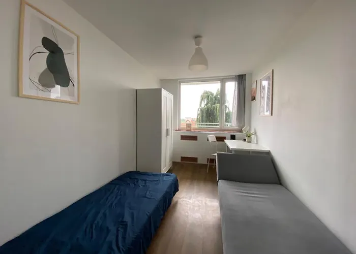 Hostello Airport Strzegomska - W Pelni Wyposazone Auberge de jeunesse