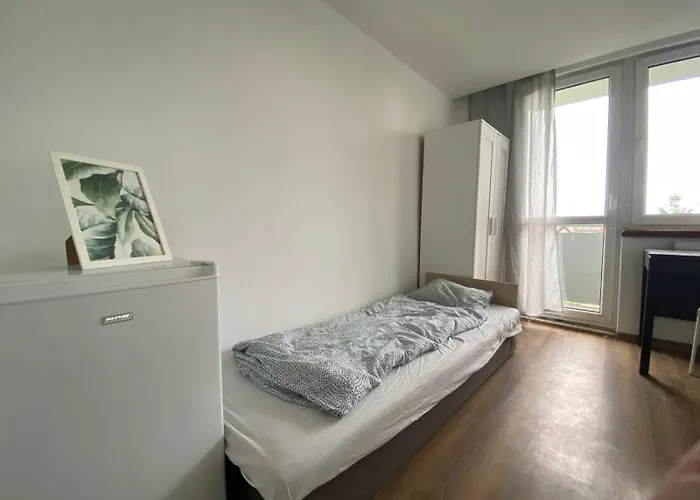 Hostello Airport Strzegomska - W Pelni Wyposazone Auberge de jeunesse